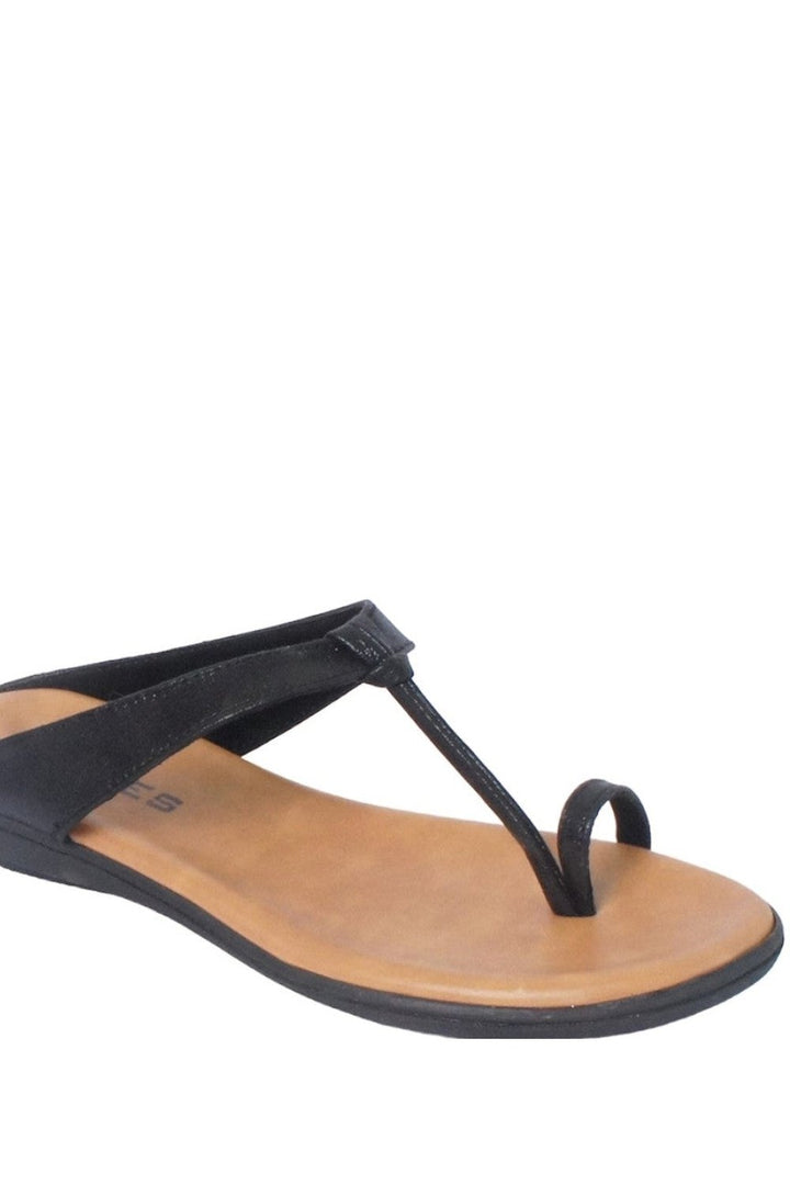 SOLES Classic Black Flat Sandals - Versatile Style for Any Occasion