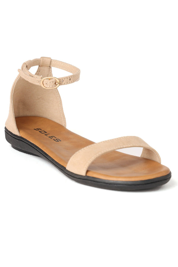 SOLES Women Beige Flat Sandals Flats