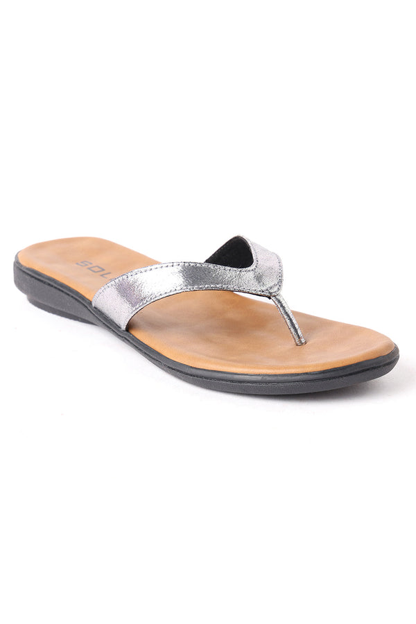 SOLES Women Metallic Flat Sandals Flats
